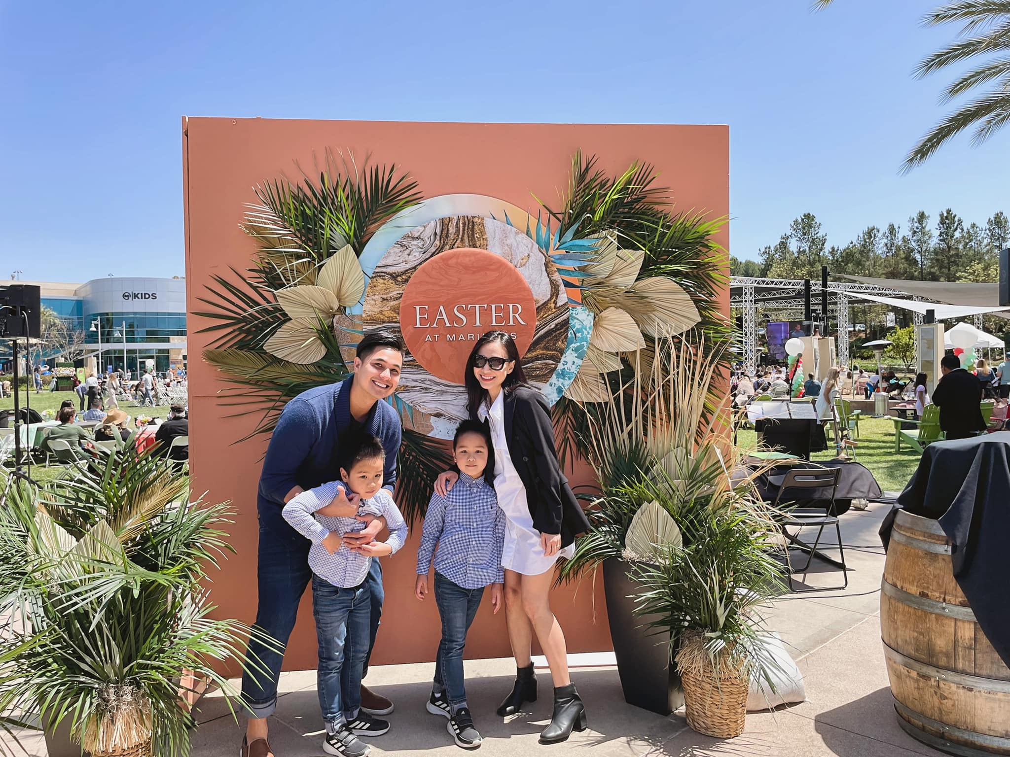 Gia đình của diễn viên Saetti Baggio hứng thú khi khám phá nhiều địa điểm thú vị ở Mỹ