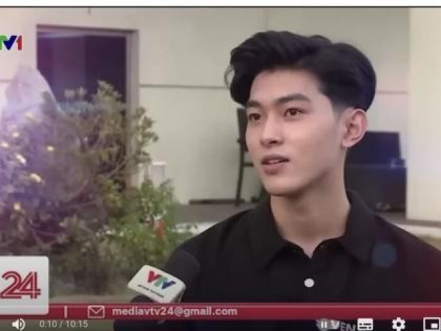 Bạn trẻ - Cuộc sống - Nhan sắc đời thường của "nam thần" 2K3 trên bản tin VTV liệu có đẹp như lúc lên sóng?