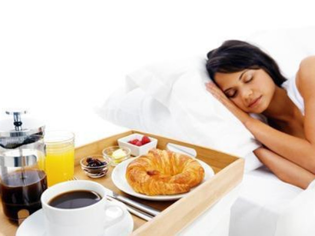 Sức khỏe đời sống - Sai lầm khi ăn sáng biến thực phẩm thành "kẻ thù" tàn phá dạ dày, gan, thận