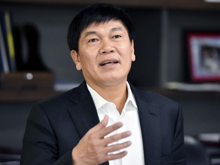 Mất hơn 2,2 tỷ USD, ông Trần Đình Long rớt khỏi danh sách tỷ phú USD