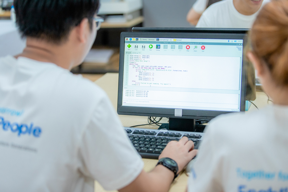 Kinh tế tri thức là xu hướng của sự phát triển trong thời đại mới và đang tạo ra hàng triệu cơ hội việc làm chất lượng cao.