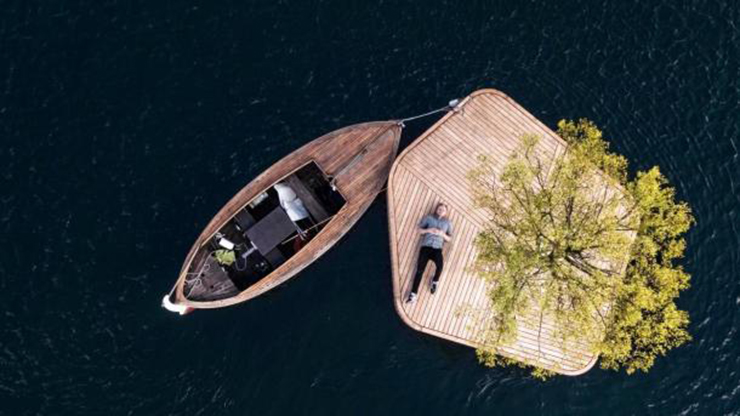 Thư giãn trên con thuyền riêng giữa biển: Quần đảo Copenhagen là một nơi được tạo ra để mọi người có thể tận hưởng việc lênh đênh trên bến cảng của Copenhagen. Bạn có thể thuê thuyền điện (GoBoat) và đi đến thiên đường nhỏ của riêng bạn, ngay tại thủ đô này.
