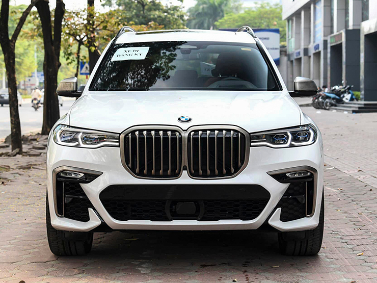 BMW X7 M50i thứ hai có mặt tại Việt Nam, giá hơn 10 tỷ đồng