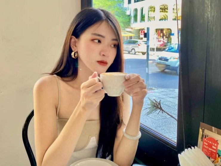 Người mẫu - Hoa hậu - Sự thật ngã ngửa về nữ Việt kiều Mỹ xinh như mộng về nước thi hoa hậu