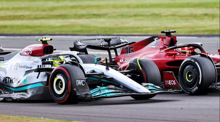 Ferrari liệu có tụt lại phía sau Mercedes?
