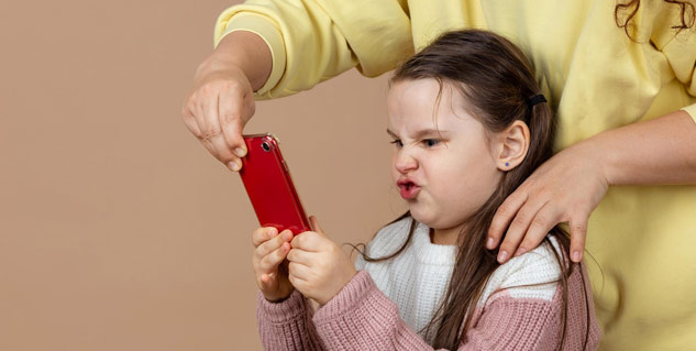 5 mẹo giúp con trẻ hạn chế sử dụng các thiết bị di động - 2