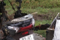 Pháp luật - Đuổi vợ ra khỏi nhà, người đàn ông dùng xăng tự thiêu