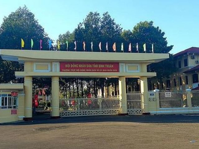 Tin tức trong ngày - Thông báo thi hành bản án Chủ tịch UBND Bình Thuận thua kiện một công dân