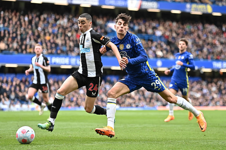 Newcastle đang có phong độ tốt hơn Chelsea