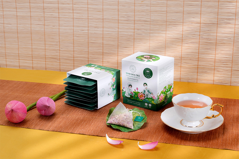 Trà sen được kết hợp từ búp sen hồng phương Nam và trà Shan Tuyết phương Bắc