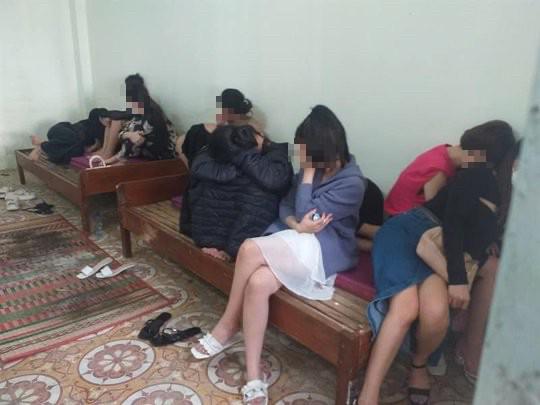 71 nam nữ thanh niên sử dụng ma túy tại quán karaoke ở Đà Nẵng
