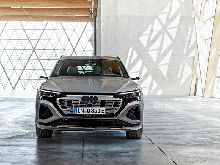 Chi tiết Audi Q8 e-tron vừa được ra mắt