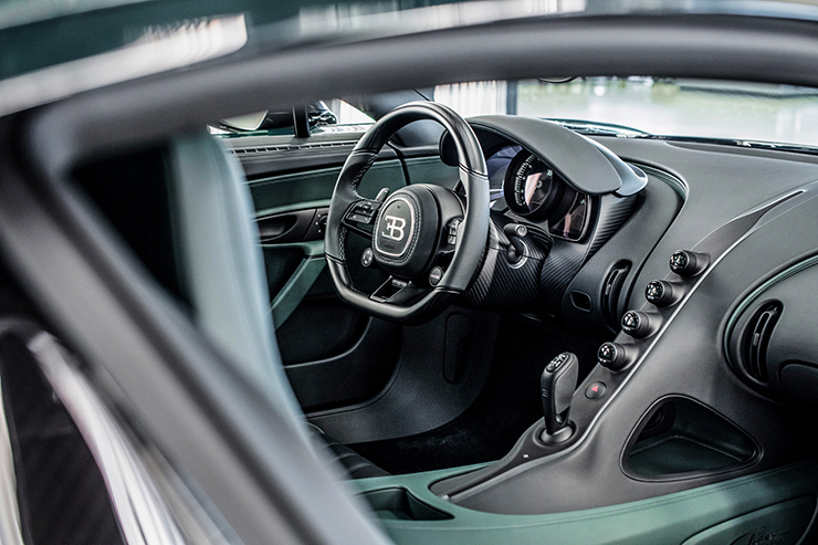 Cận cảnh siêu phẩm Bugatti Chiron thứ 400 sở hữu các chi tiết carbon cực độc - 7