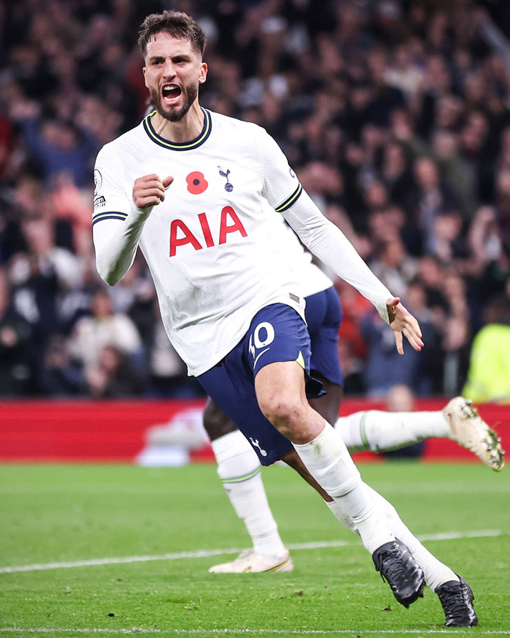 Người hùng Rodrigo Bentancur ghi 2 bàn giúp Tottenham đảo ngược tình thế trước Leeds