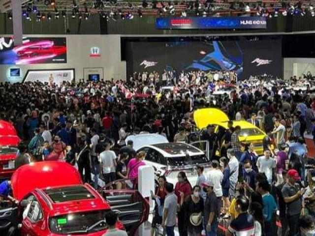 Tin tức ô tô - Số lượng người mua ô tô bất ngờ tăng vọt trong tháng 10 năm 2022