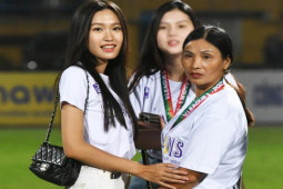 Đời sống Showbiz - Bức ảnh "gây sốt" của bạn gái Đoàn Văn Hậu khi đứng cạnh mẹ chồng tương lai