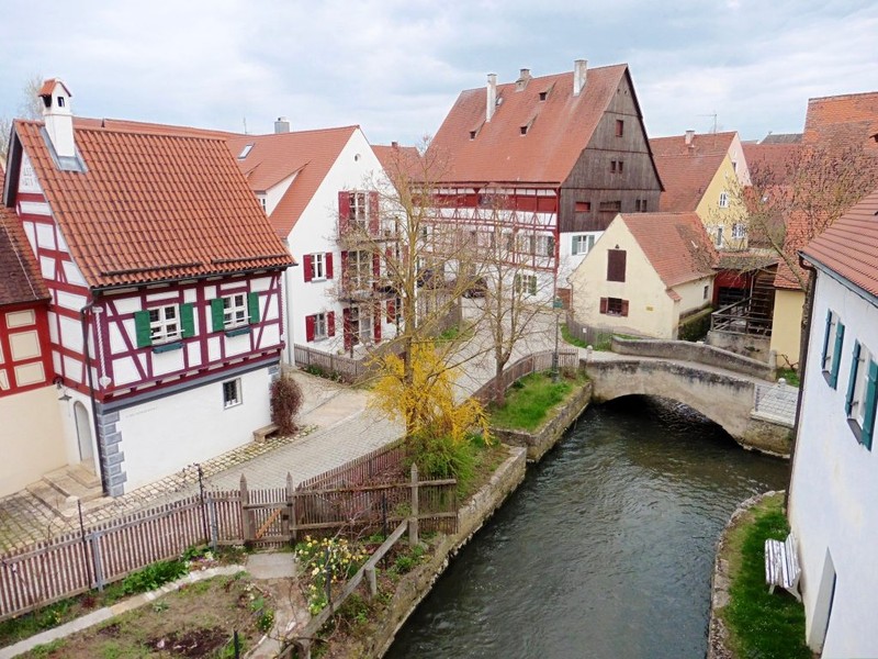 Thị trấn độc đáo ở Đức nơi người dân lấy kim cương làm gạch xây nhà - 5