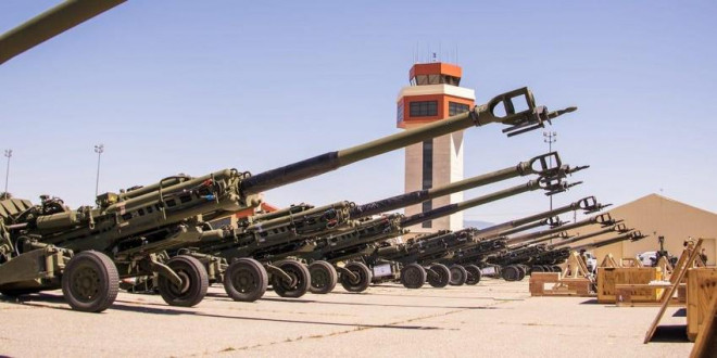 Pháo M777 155 mm của Thủy quân lục chiến Mỹ tại một căn cứ ở bang California trước khi chuyển giao cho Ukraine hồi tháng 4. Ảnh: US MARINE CORPS