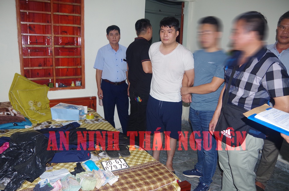 Vụ cướp ngân hàng táo tợn ở Thái Nguyên: Nghi phạm mang 290 triệu đồng đi chuộc ô tô - 1