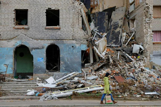 Nova Kakhovka nằm trên bờ phía Đông của sông Dnipro, bên cạnh con đập Kakhovka. Ảnh: Reuters.