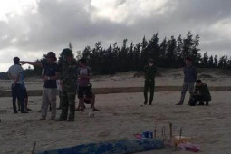 Pháp luật - Tá hỏa thấy thi thể không còn nguyên vẹn dạt vào bờ biển Quảng Trị