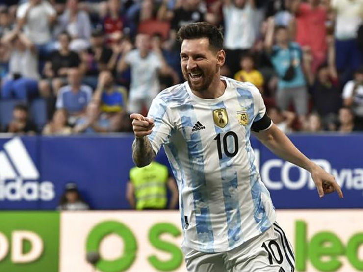 Thực hư Messi ”chấn thương” trước World Cup, fan lo lắng suýt lên cơn đau tim