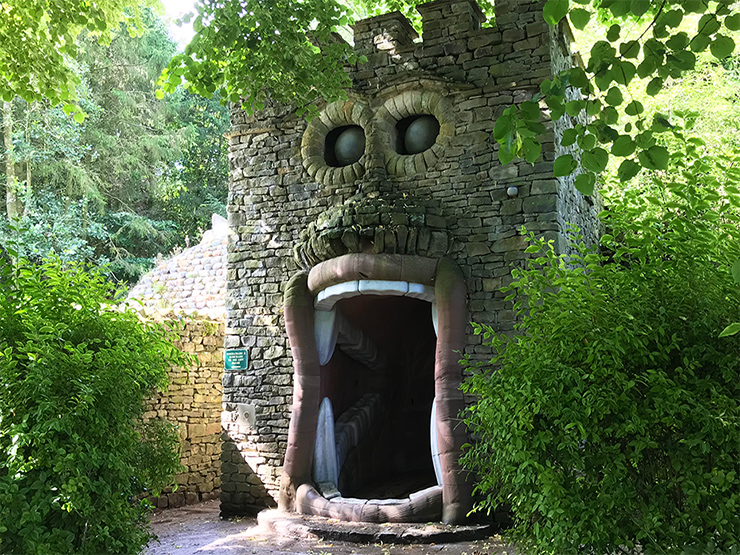 Du lịch - Top 10 địa điểm kỳ quặc nhất ở quê hương đội tuyển Tam Sư