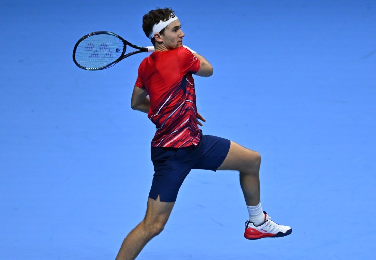Casper Ruud ghi danh vào bán kết ATP Finals, đồng thời khiến Nadal bị loại sớm