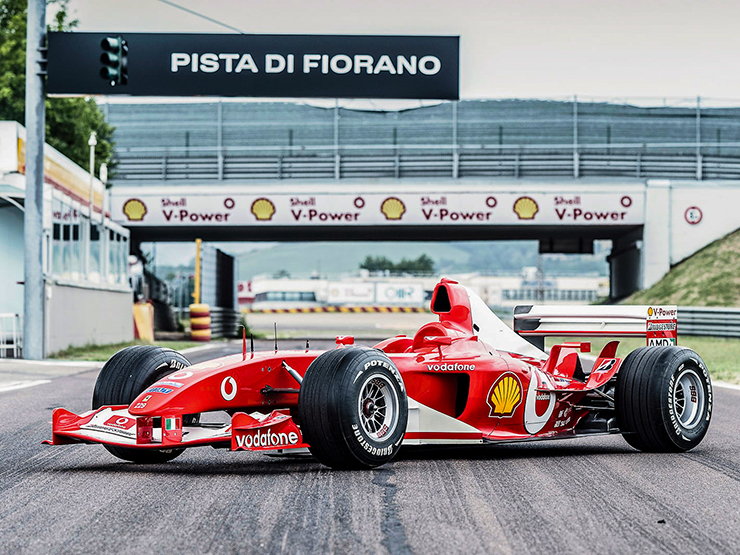 Xe đua Ferrari F2003 của tay lái huyền thoại Michael Schumacher bán đấu giá hơn 370 tỷ đồng - 3