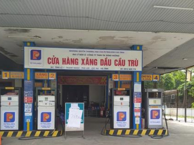 Thị trường - Tiêu dùng - Treo biển hết xăng cả tuần vẫn không tìm được nguồn cung ứng