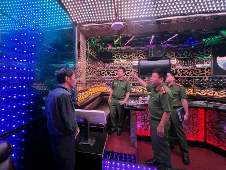 Tin tức trong ngày - 1 tháng, 339 cơ sở tại Hà Nội bị đình chỉ hoạt động vì vi phạm PCCC