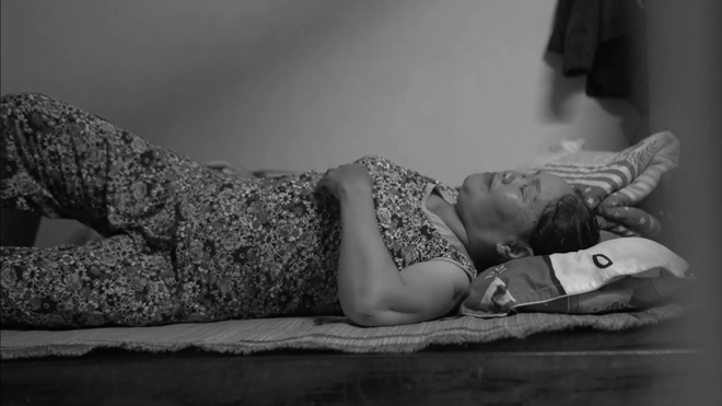 Những cơn đau dày vò cô cả đêm