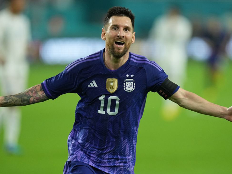 Bóng đá - Messi chói sáng giúp Argentina đại thắng, fan đối thủ cũng "phát cuồng"