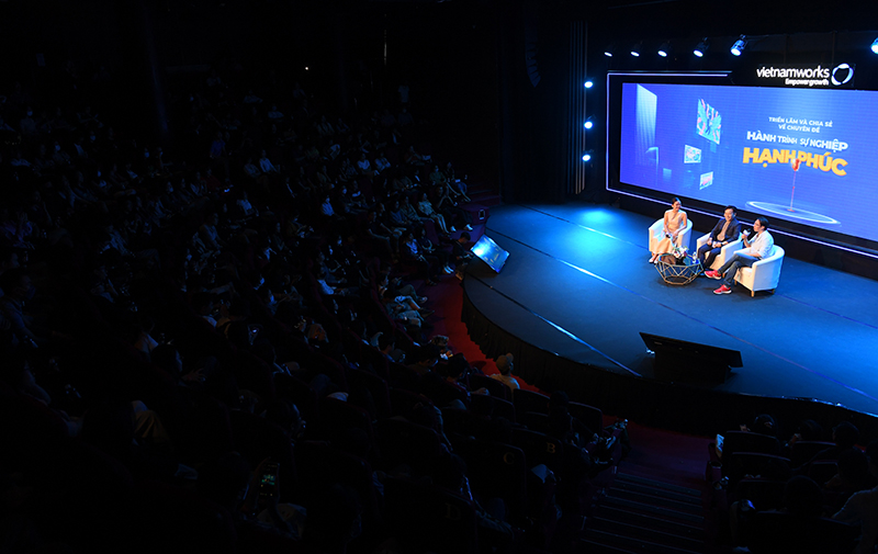 Mỗi buổi chia sẻ và bàn luận đều giúp người lao động tìm tới “Hành trình sự nghiệp hạnh phúc” cho riêng mình