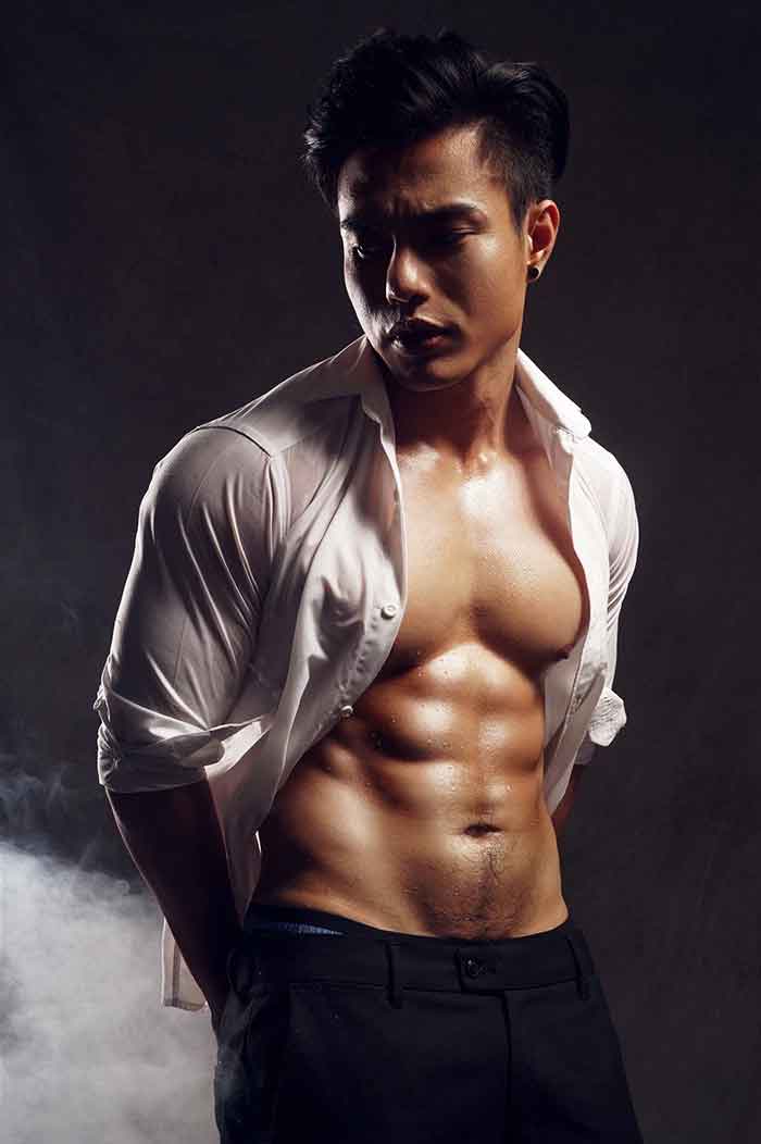 "Lee Min Ho Đồng Nai" diện áo croptop khoe body sau thời gian bị chê như "đuông dừa" - 3