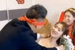 Bạn trẻ - Cuộc sống - Chú rể hôn nhầm phù dâu trong ngày cưới, ai nấy ngỡ ngàng khi thấy thái độ của cô dâu