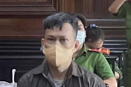 Pháp luật - Cãi nhau với bạn gái cũ, dùng dao sát hại người can ngăn