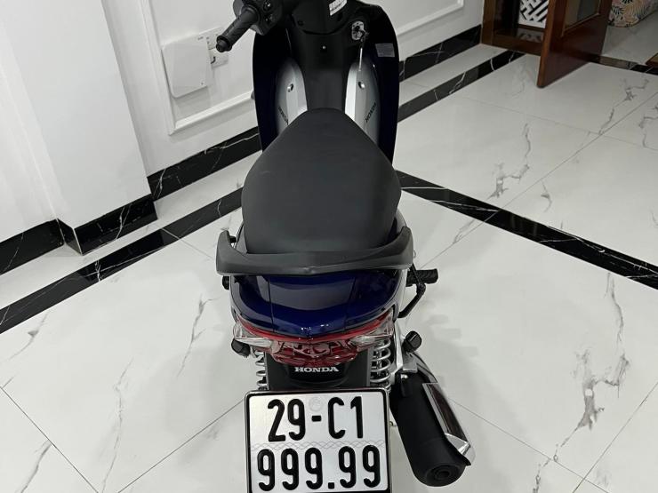 Tin tức trong ngày - Tin tức 24h qua: Danh tính người chi gần 1 tỷ đồng “chốt đơn” xe máy Wave Alpha biển ngũ quý 9