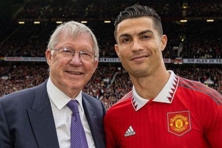 Ronaldo làm loạn MU, quên lời dạy gan ruột của Sir Alex