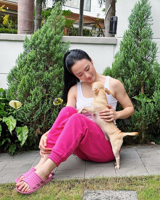 Angela Phương Trinh mua căn nhà từ hồi đầu năm 2022 nhưng tới nay cô mới cho "lên sóng".