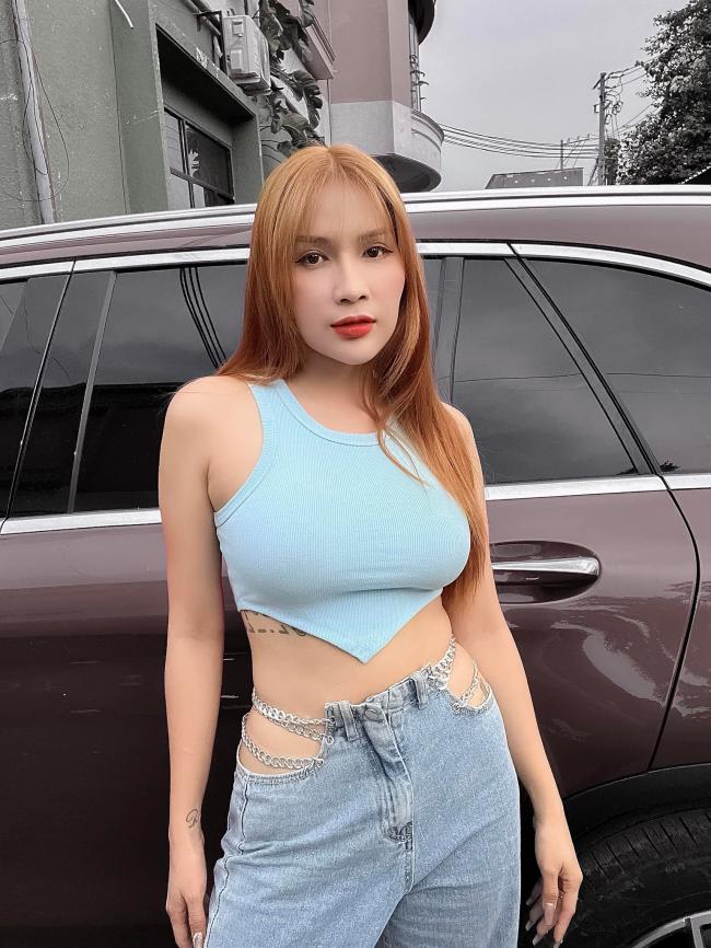 Dù quay gameshow, đi phim, thời trang đời thường... Khả Như luôn có sự biến hoá đa sắc màu về mặt hình ảnh.&nbsp;
