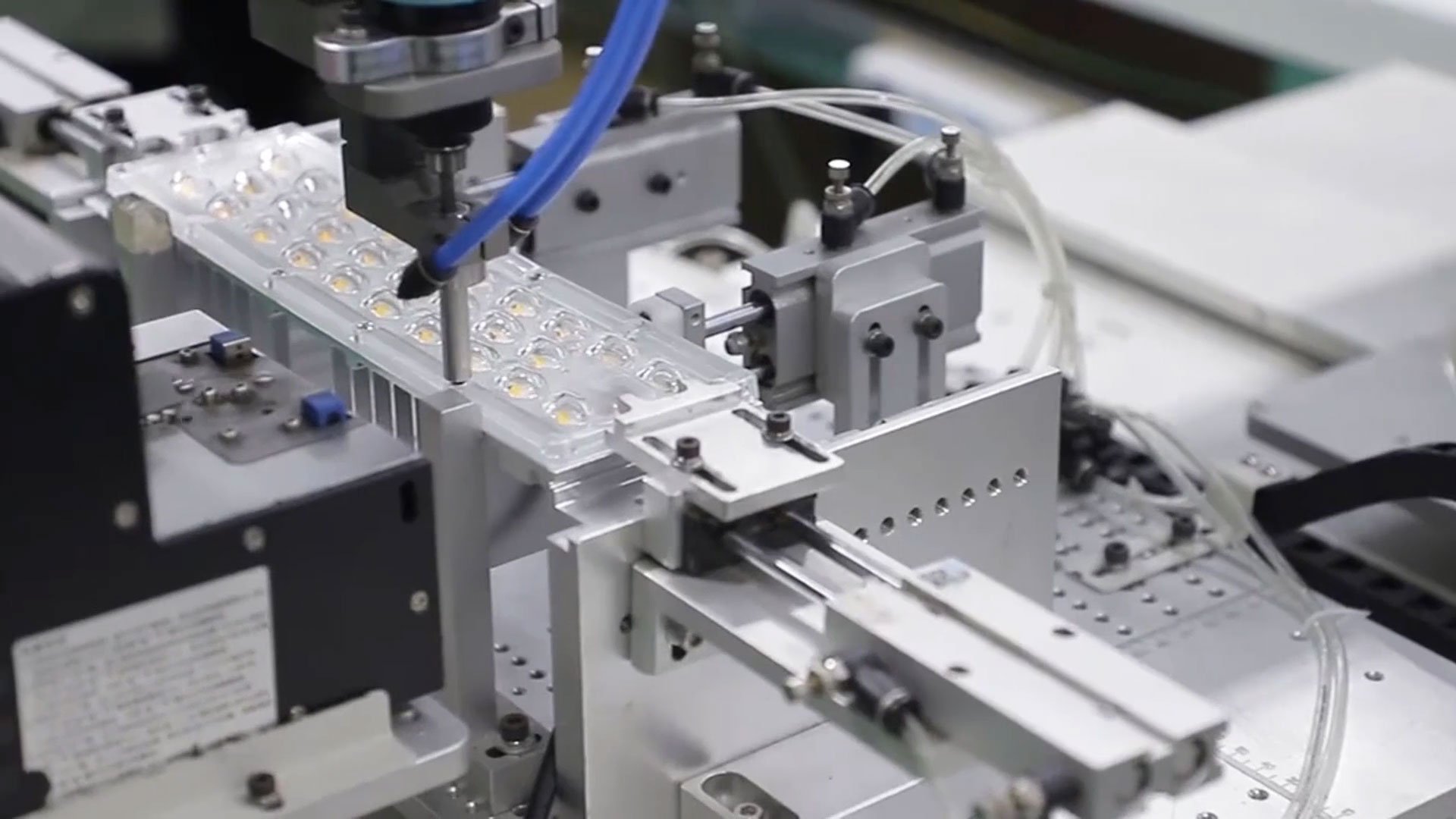 HALEDCO sử dụng chip LED chất lượng cao sản xuất đèn LED