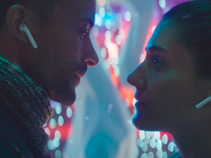 Quảng cáo không thể ”chất” hơn về AirPods Pro