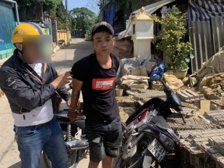 Pháp luật - Vừa ra tù lại "xài" ma túy rồi đi trộm xe tại trường học