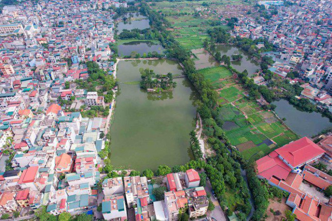 Cận cảnh những hồ nước ở Hà Nội nguy cơ bị “khai tử” để làm nhà, làm đường - 5