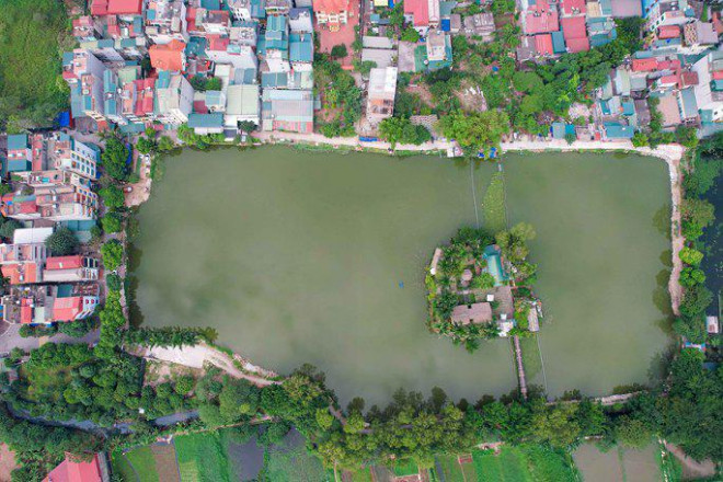 Cận cảnh những hồ nước ở Hà Nội nguy cơ bị “khai tử” để làm nhà, làm đường - 7