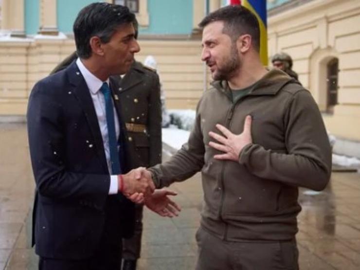 Thế giới - Thủ tướng Anh Sunak bất ngờ tới Ukraine gặp ông Zelensky, cam kết viện trợ phòng không