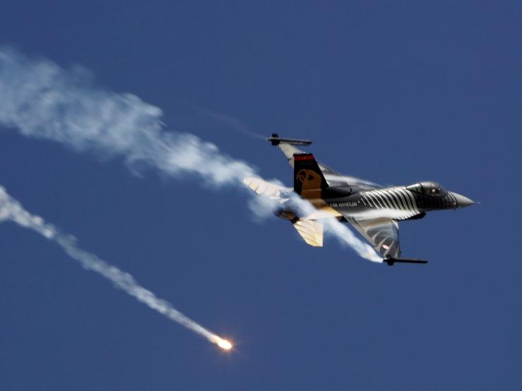 Thế giới - Thổ Nhĩ Kỳ có động thái quân sự đáp trả vụ đánh bom kinh hoàng ở Istanbul