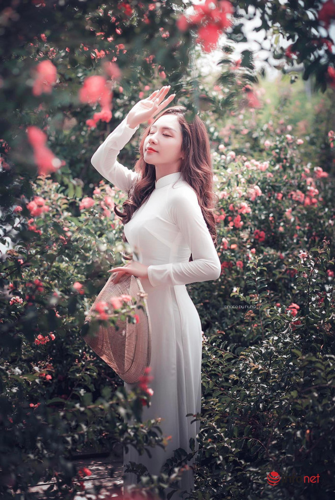 Những cô giáo xinh đẹp, tài năng từng gây xôn xao mạng xã hội hiện ra sao? - 4