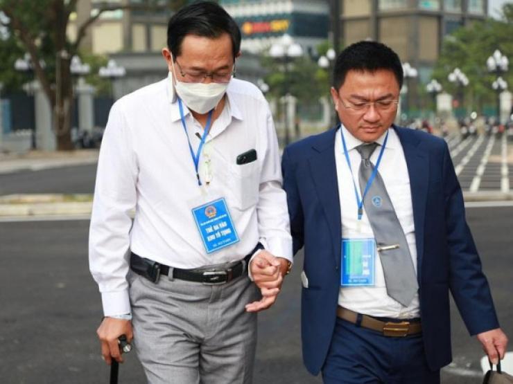 Tin tức trong ngày - Hình ảnh đầu tiên của cựu thứ trưởng Cao Minh Quang tại phiên toà xử vụ "thụt ngân sách" 3,8 triệu USD